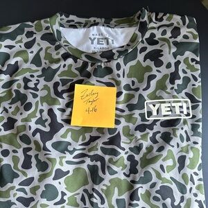 YETI Men's Green Camouflage Sun Shirt